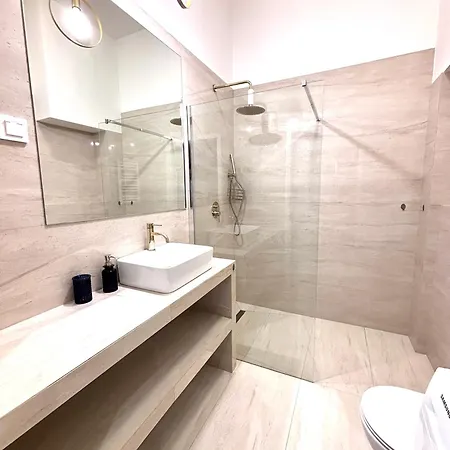 White Glove Deluxe Sielska - Jezioro Ukiel Апартаменты *